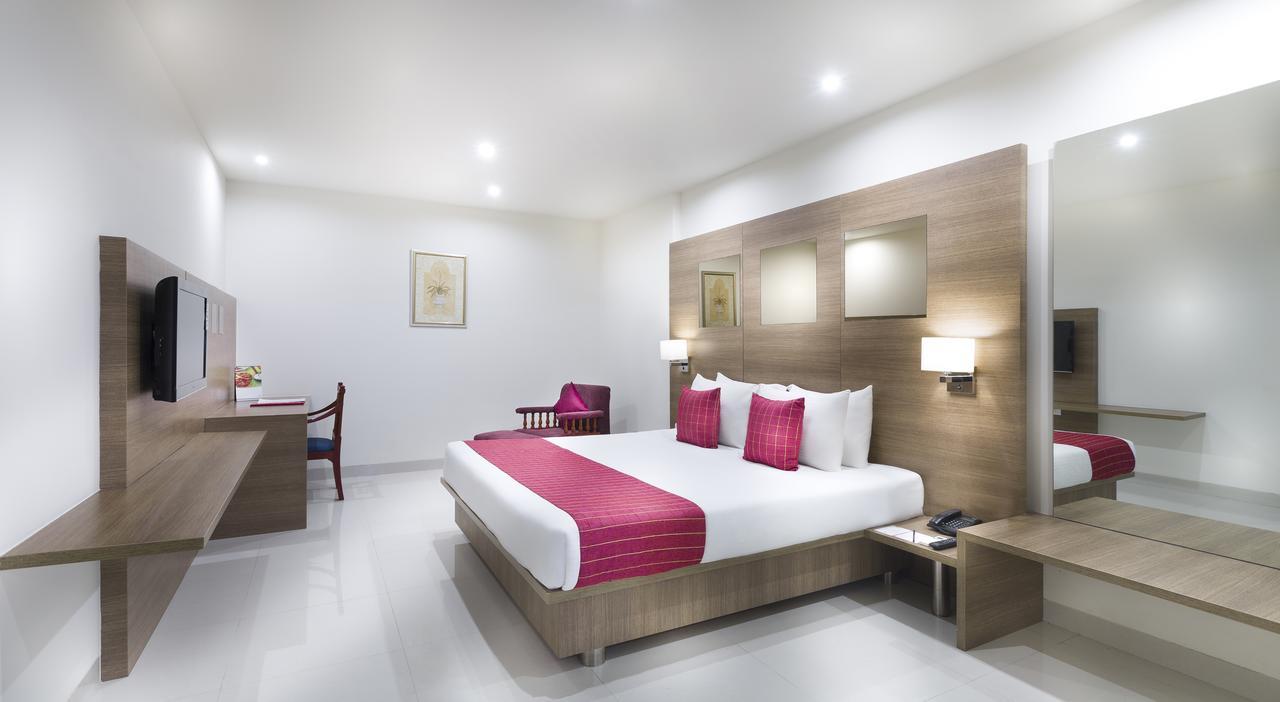 Regency Tiruttani By Grt Hotels Thiruttani Екстер'єр фото