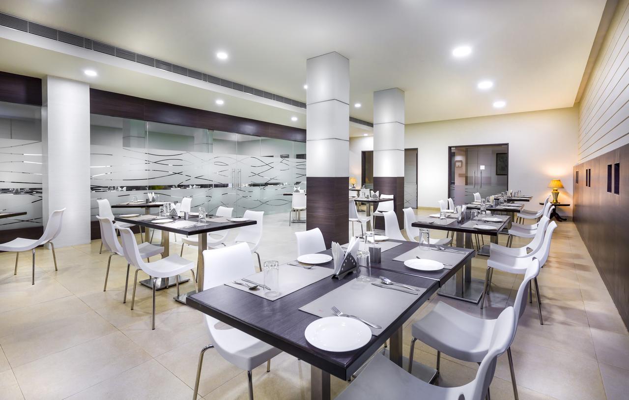Regency Tiruttani By Grt Hotels Thiruttani Екстер'єр фото