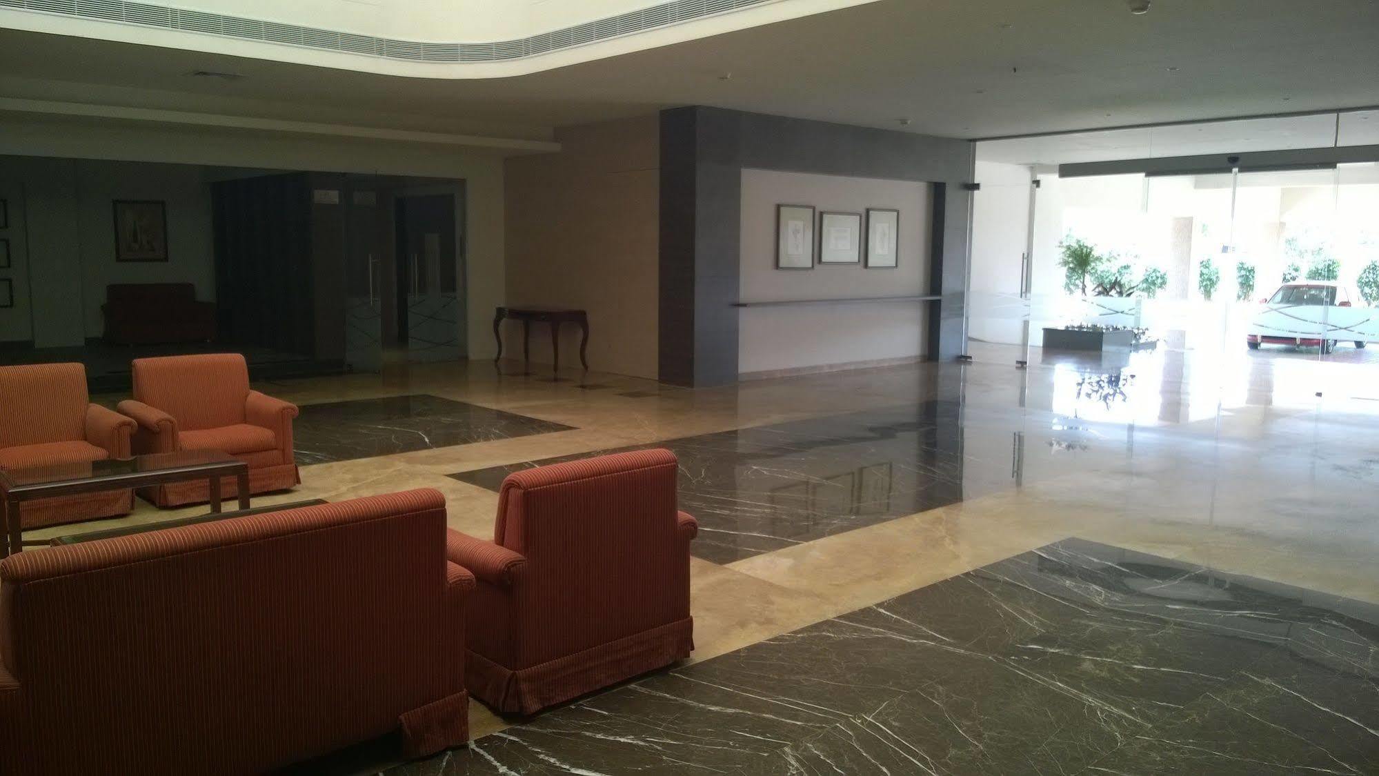Regency Tiruttani By Grt Hotels Thiruttani Екстер'єр фото