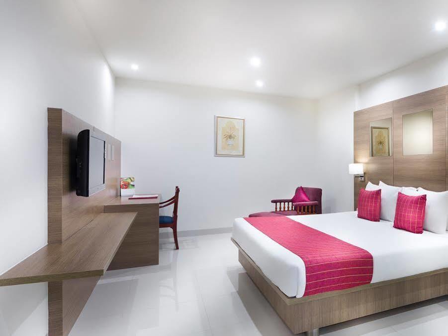Regency Tiruttani By Grt Hotels Thiruttani Екстер'єр фото